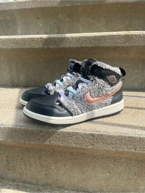 Nike Air Jordan 1 Retro High Fleece Sneakers Black Metallic Bronze Kids Size 1